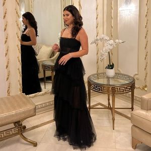 Like New Betsy & Adam Black Corset Tulle Gown